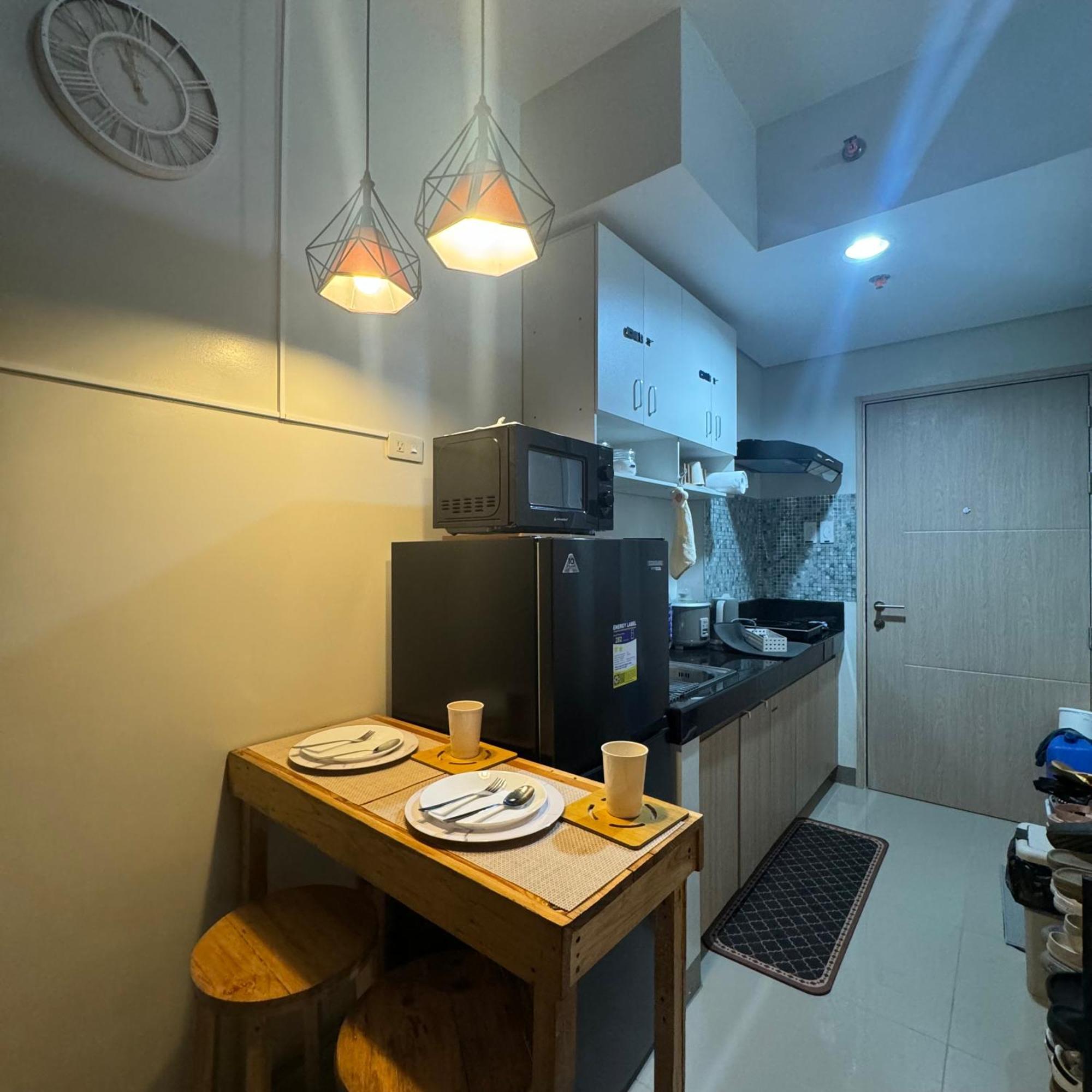 The J-Ma Ultiescape Charm Residences Condo Cainta Exteriör bild