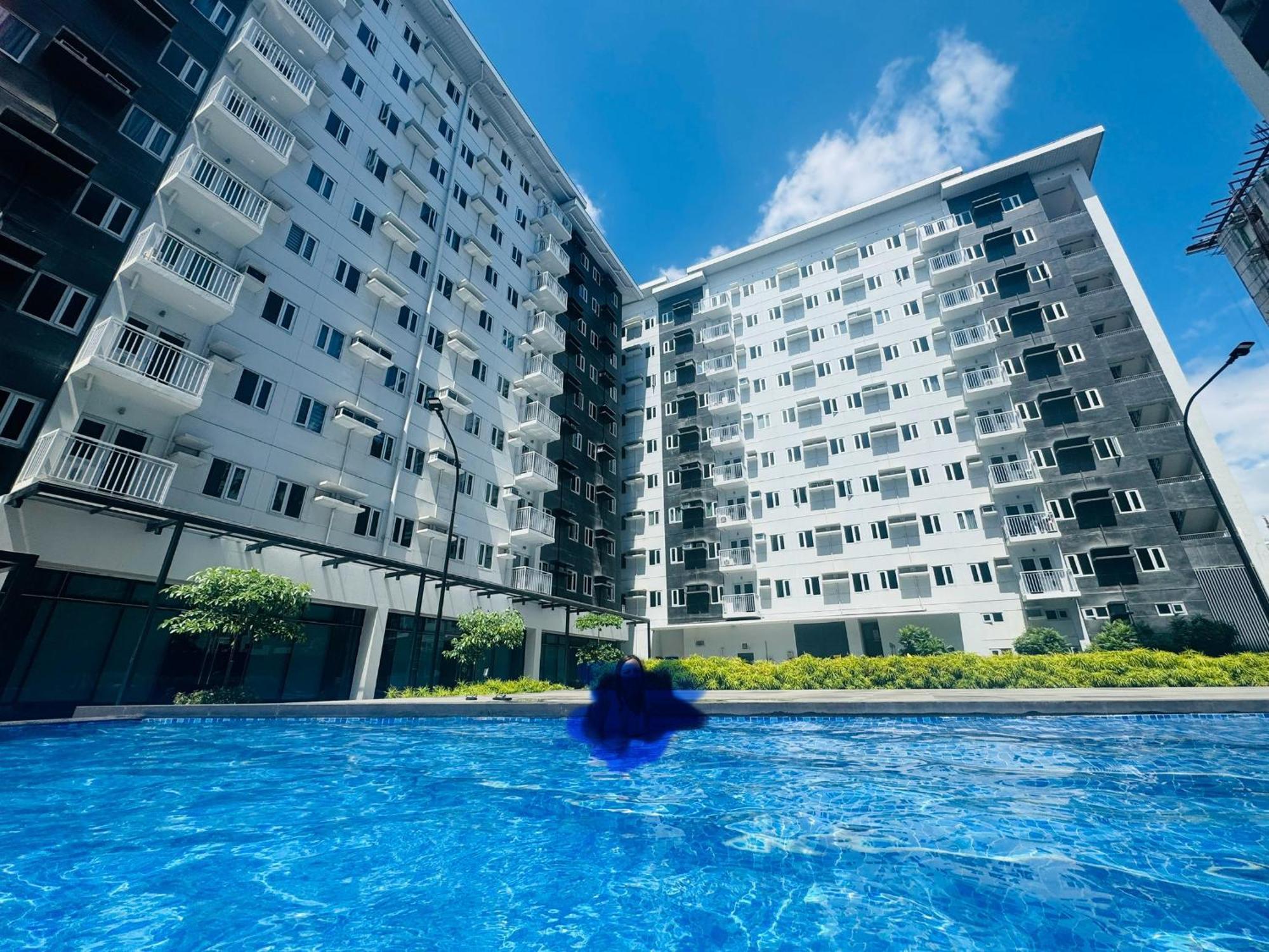 The J-Ma Ultiescape Charm Residences Condo Cainta Exteriör bild