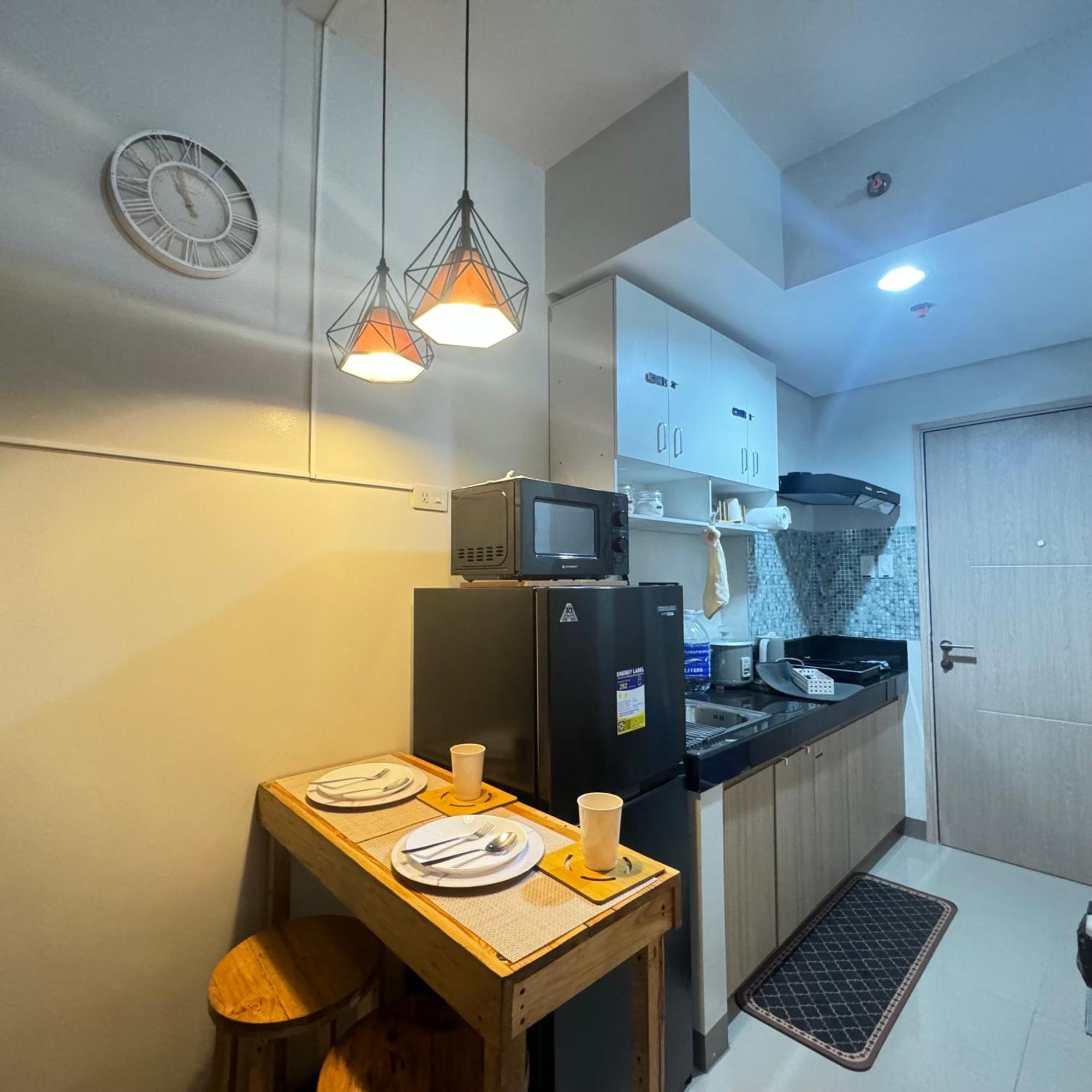 The J-Ma Ultiescape Charm Residences Condo Cainta Exteriör bild